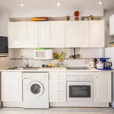 Cozy In With Kitchen Apartmán *